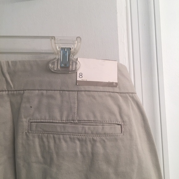 Banana Republic khaki capris new with tags - Picture 5 of 5